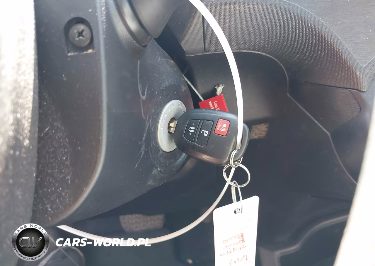 2014 Toyota Prius C One VIN:JTDKDTB34E1084945 - 11