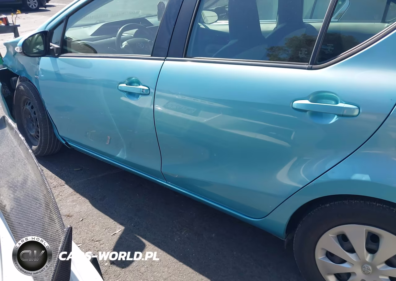 2014 Toyota Prius C One VIN:JTDKDTB34E1084945 - 14