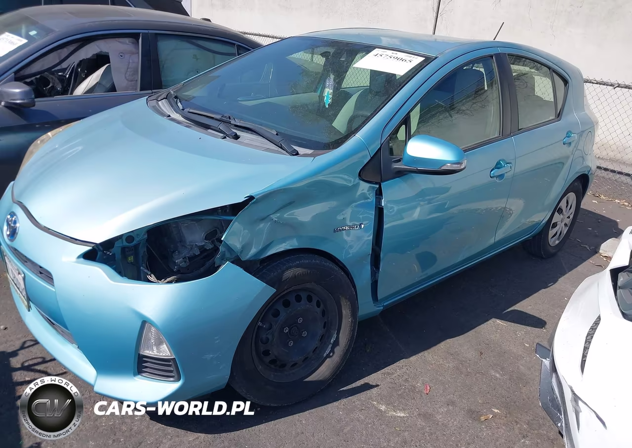 2014 Toyota Prius C One VIN:JTDKDTB34E1084945 - 2