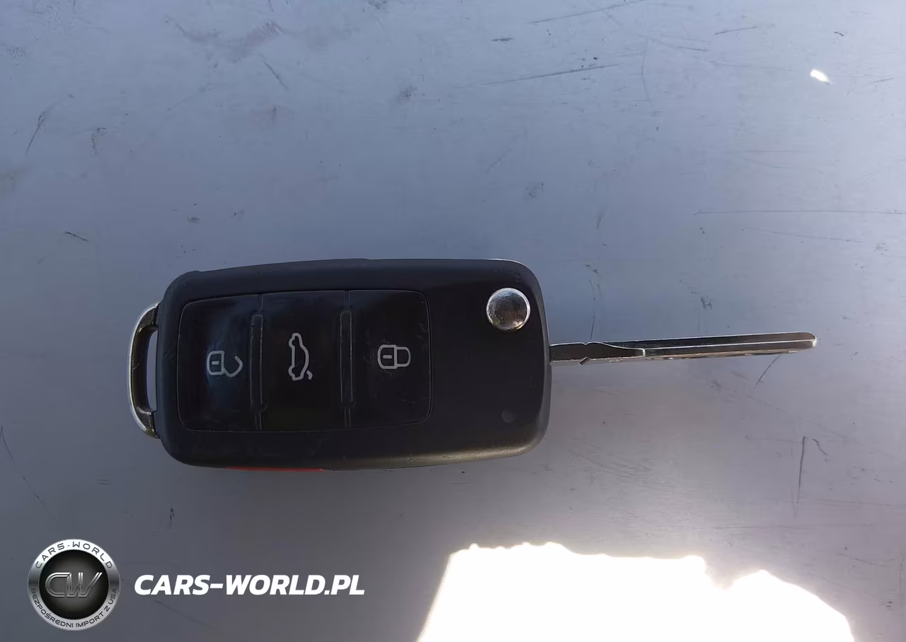 2015 Volkswagen Tiguan S VIN:WVGAV7AXXFW566632 - 11