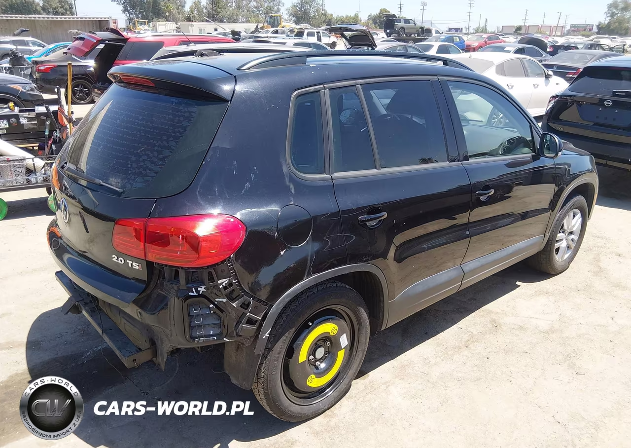 2015 Volkswagen Tiguan S VIN:WVGAV7AXXFW566632 - 4
