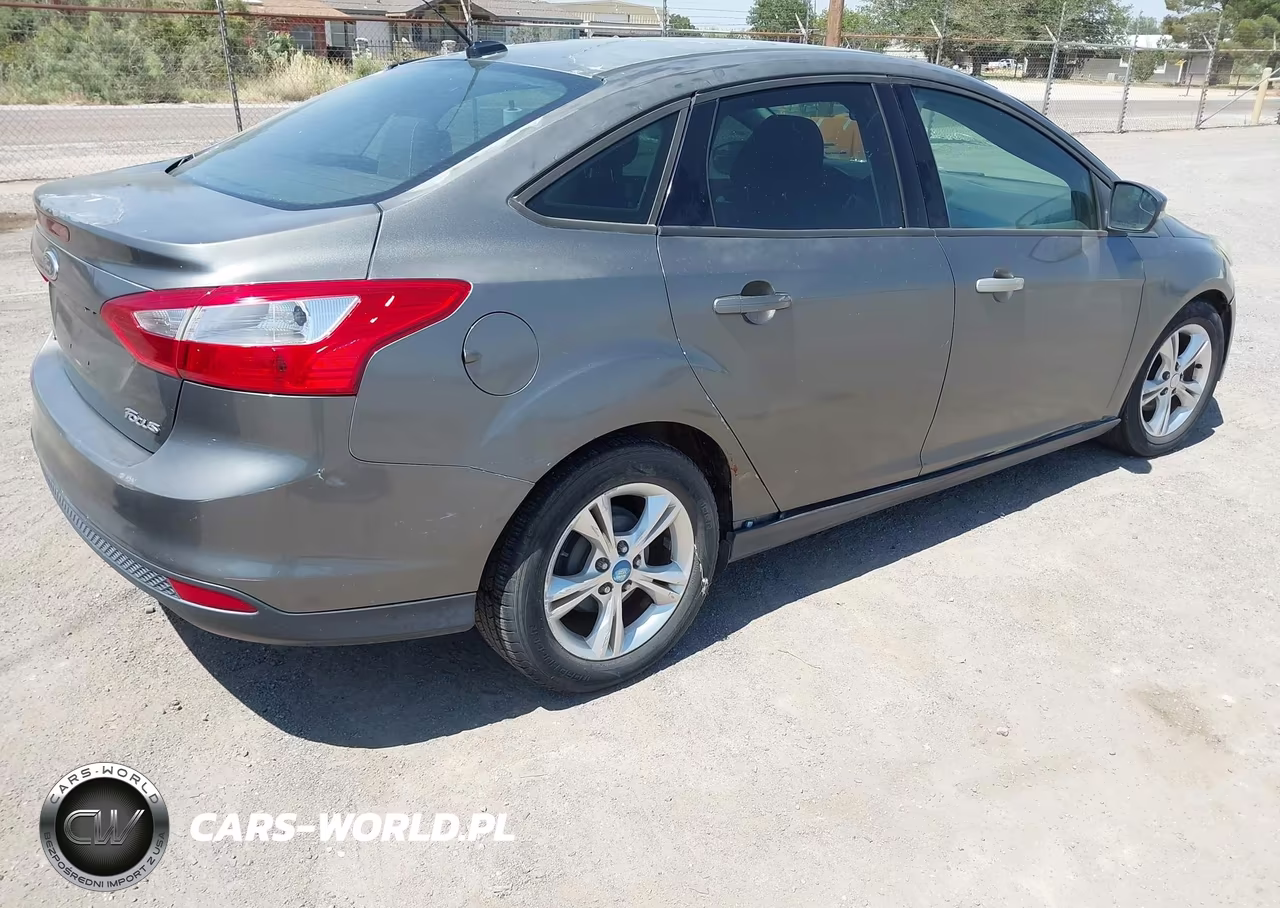2013 Ford Focus Se VIN:1FADP3F21DL190389 - 4