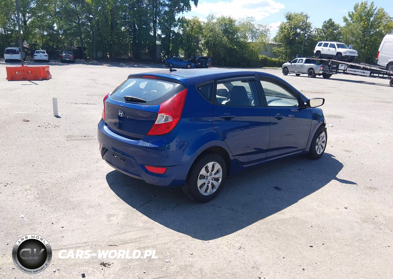 2015 Hyundai Accent Gs VIN:KMHCT5AE8FU210788 - 4