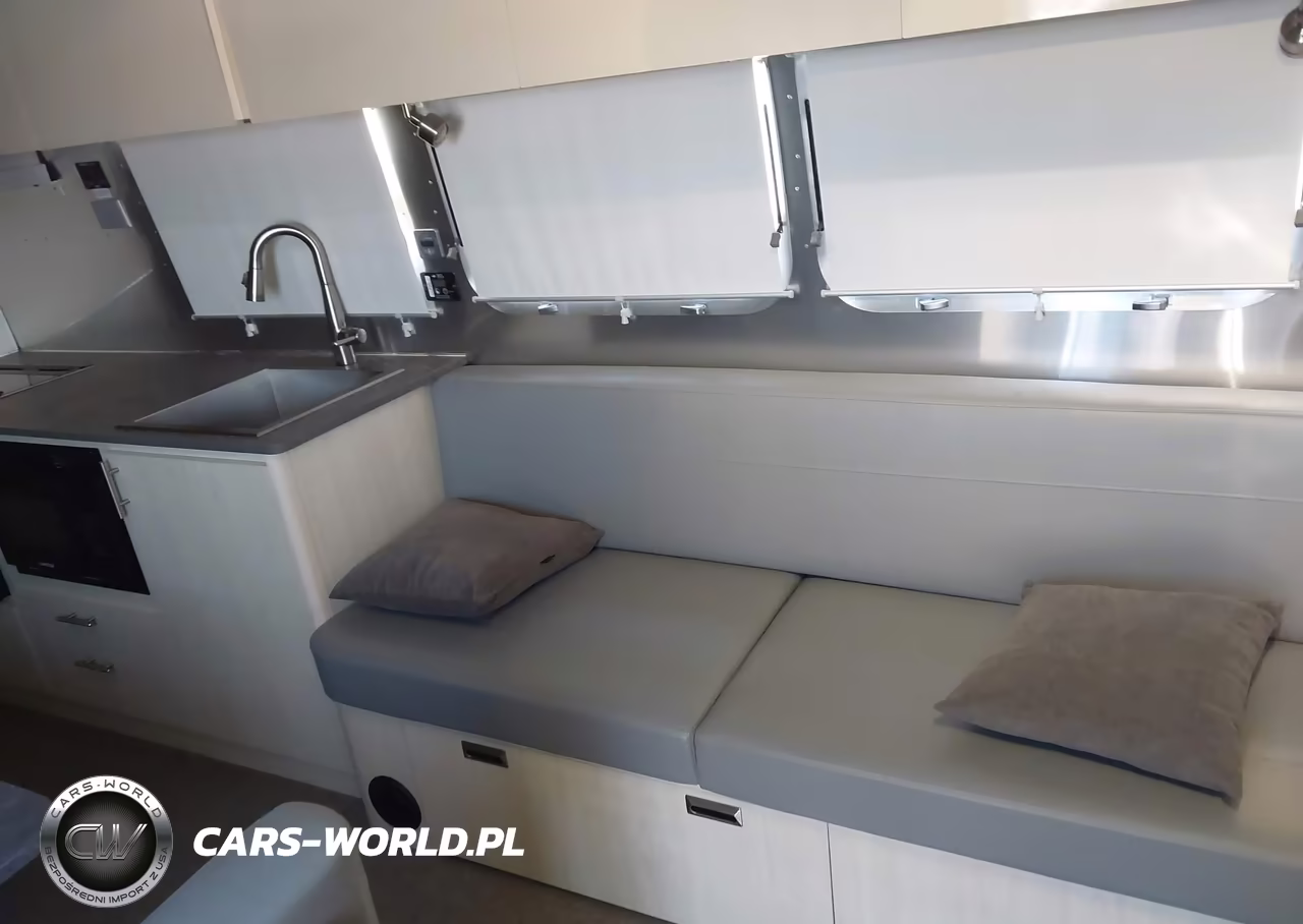2021 Airstream Flying Cloud VIN:1STC9YP25MJ557965 - 16