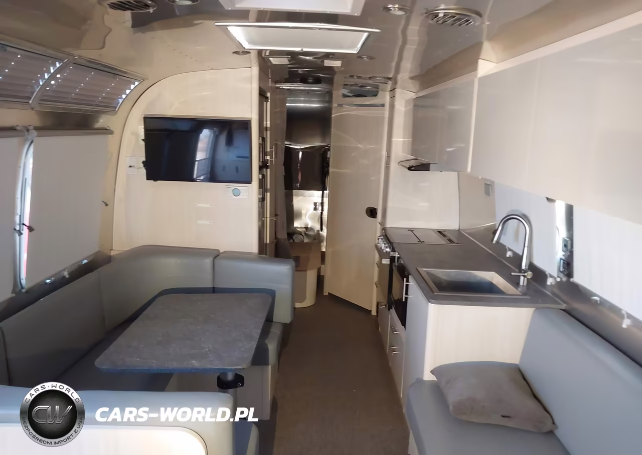 2021 Airstream Flying Cloud VIN:1STC9YP25MJ557965 - 8