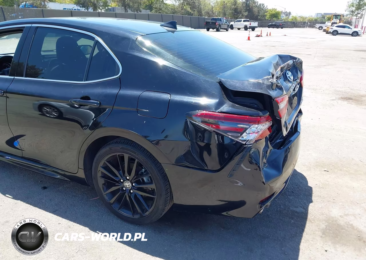 2024 Toyota Camry Hybrid Xse VIN:4T1K31AK1RU065253 - 18