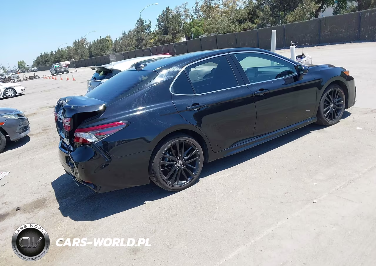 2024 Toyota Camry Hybrid Xse VIN:4T1K31AK1RU065253 - 4