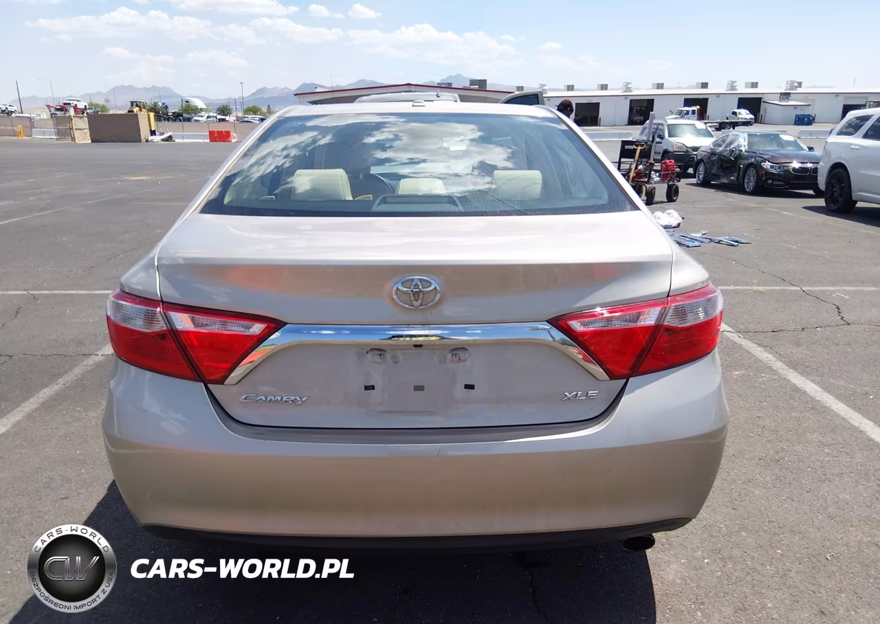 2016 Toyota Camry Xle VIN:4T4BF1FK7GR562231 - 16