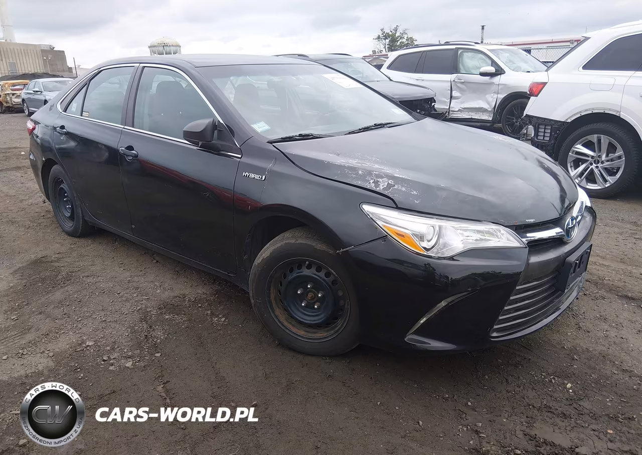 2015 Toyota Camry Hybrid Le – zdjęcie 1 z 16