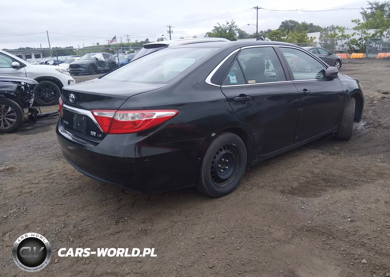 2015 Toyota Camry Hybrid Le VIN:4T1BD1FK8FU159325 - 4
