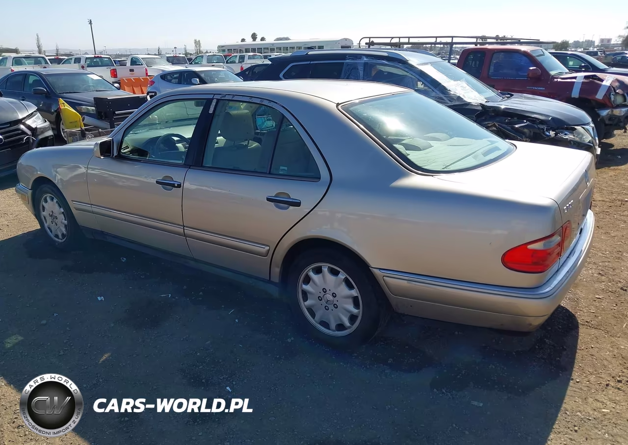 1999 Mercedes-Benz E 320 VIN:WDBJF65H5XA875145 - 3