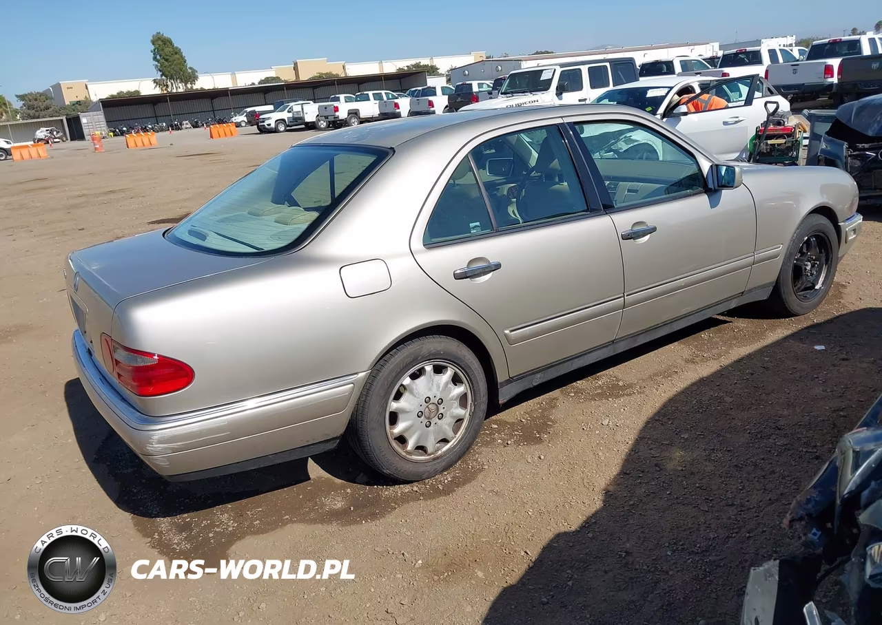 1999 Mercedes-Benz E 320 VIN:WDBJF65H5XA875145 - 4