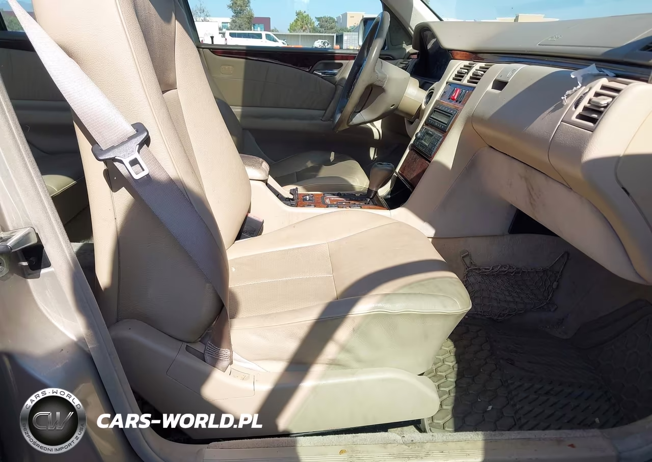 1999 Mercedes-Benz E 320 VIN:WDBJF65H5XA875145 - 5