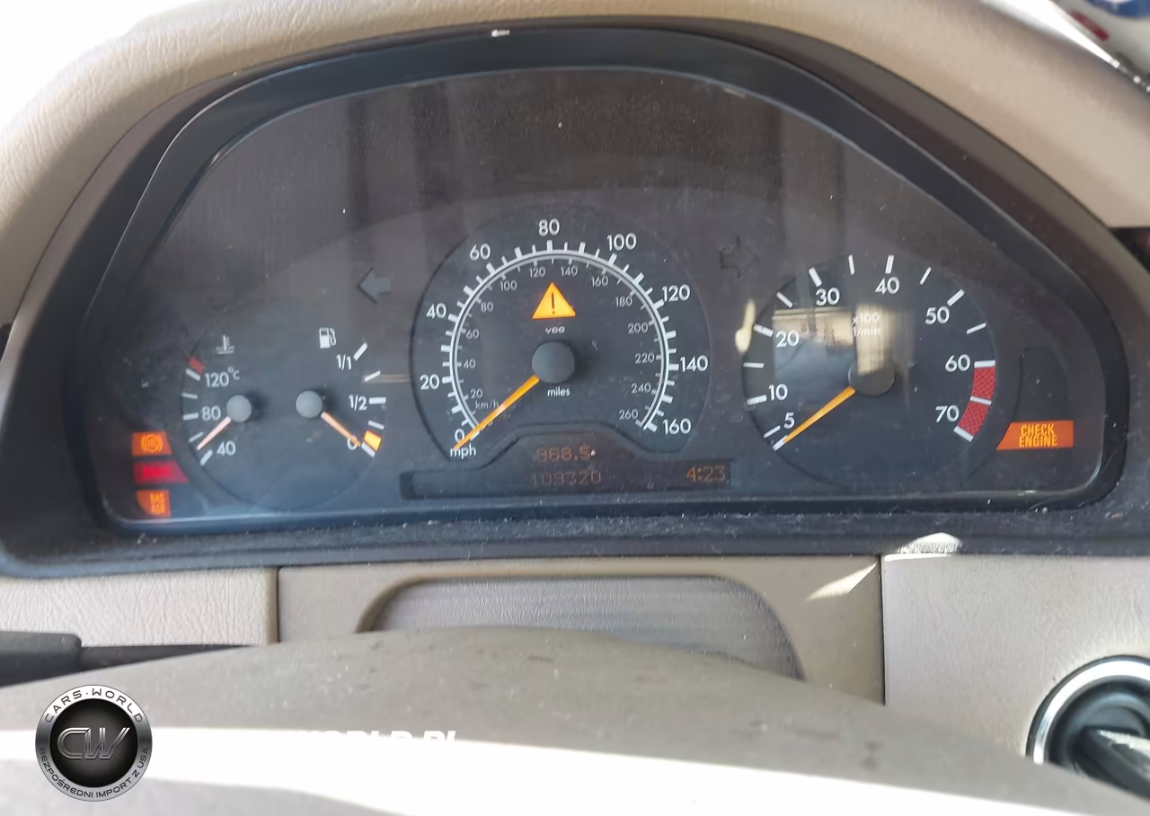 1999 Mercedes-Benz E 320 VIN:WDBJF65H5XA875145 - 6