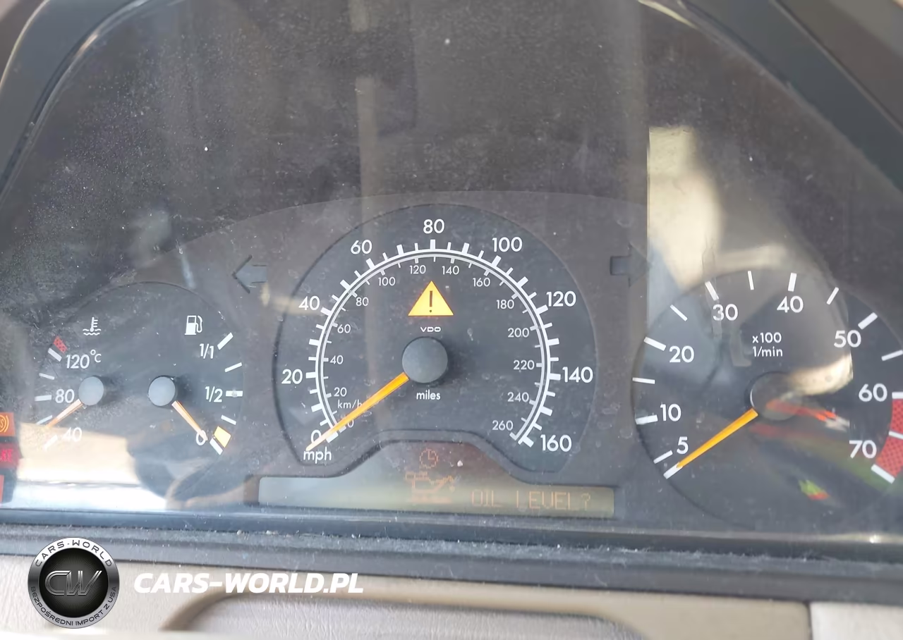 1999 Mercedes-Benz E 320 VIN:WDBJF65H5XA875145 - 7