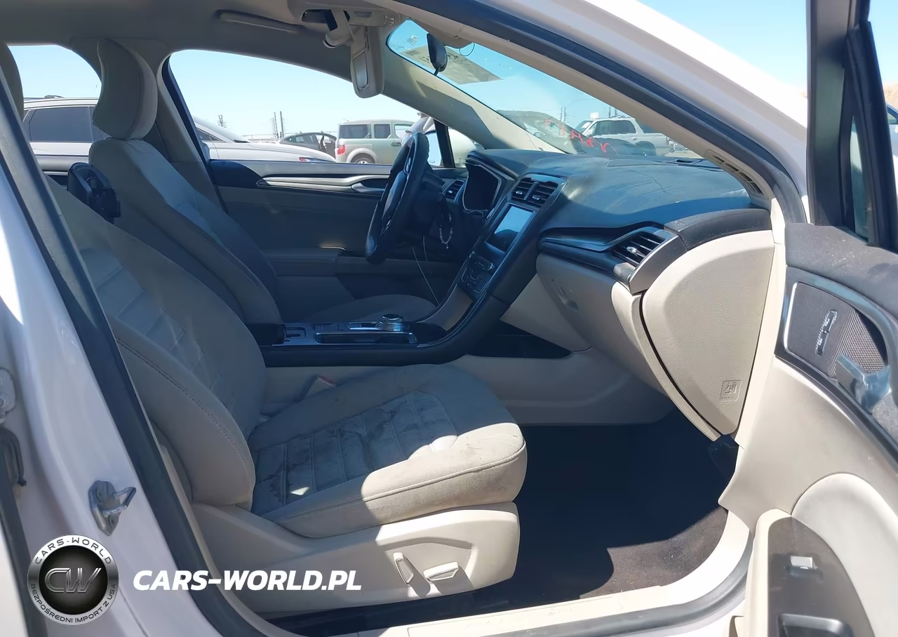 2017 Ford Fusion Se VIN:3FA6P0H70HR142356 - 5