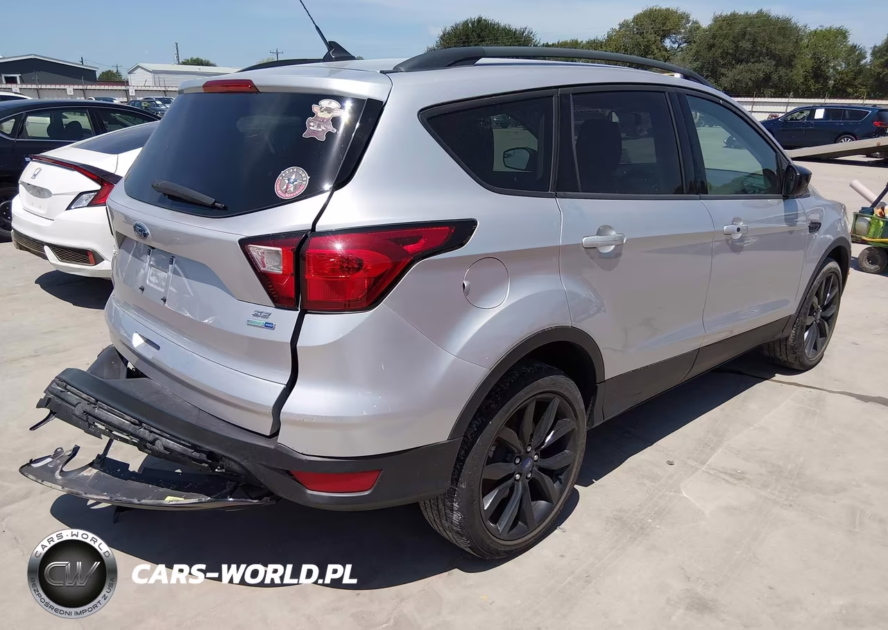 2019 Ford Escape Se VIN:1FMCU9GD0KUC25153 - 4