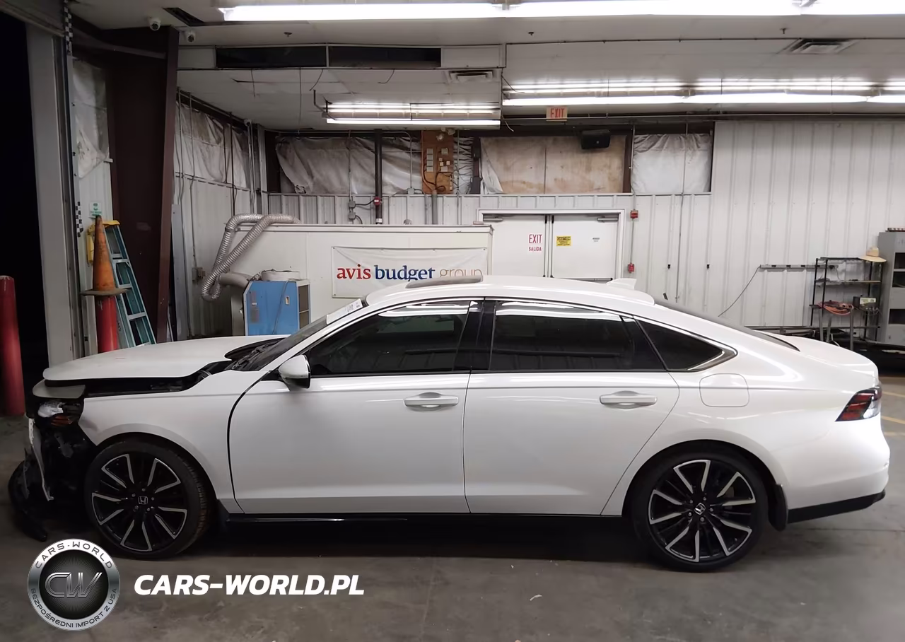 2024 Honda Accord Hybrid Touring VIN:1HGCY2F89RA014552 - 14