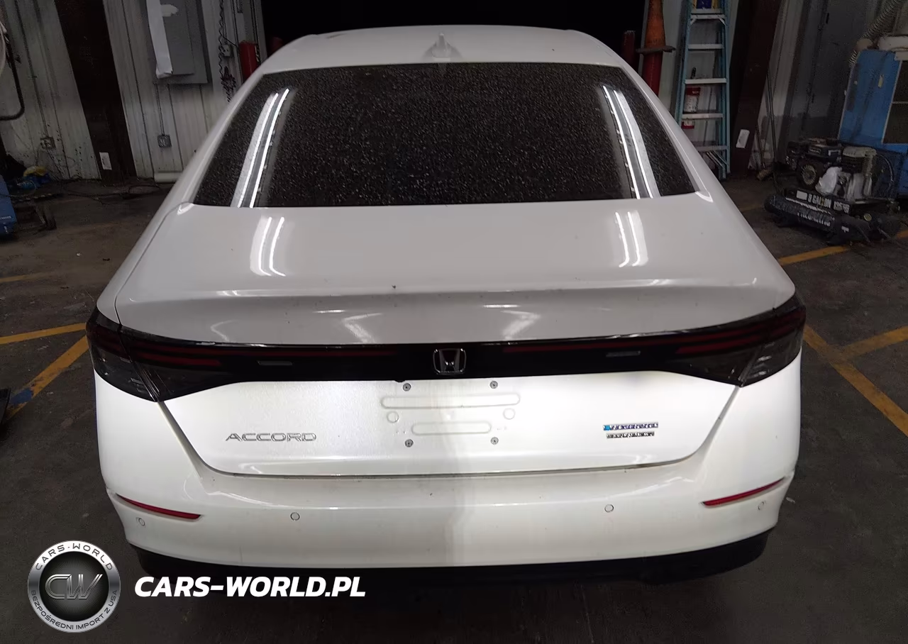 2024 Honda Accord Hybrid Touring VIN:1HGCY2F89RA014552 - 16