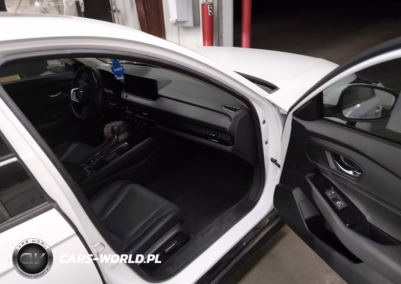 2024 Honda Accord Hybrid Touring VIN:1HGCY2F89RA014552 - 5