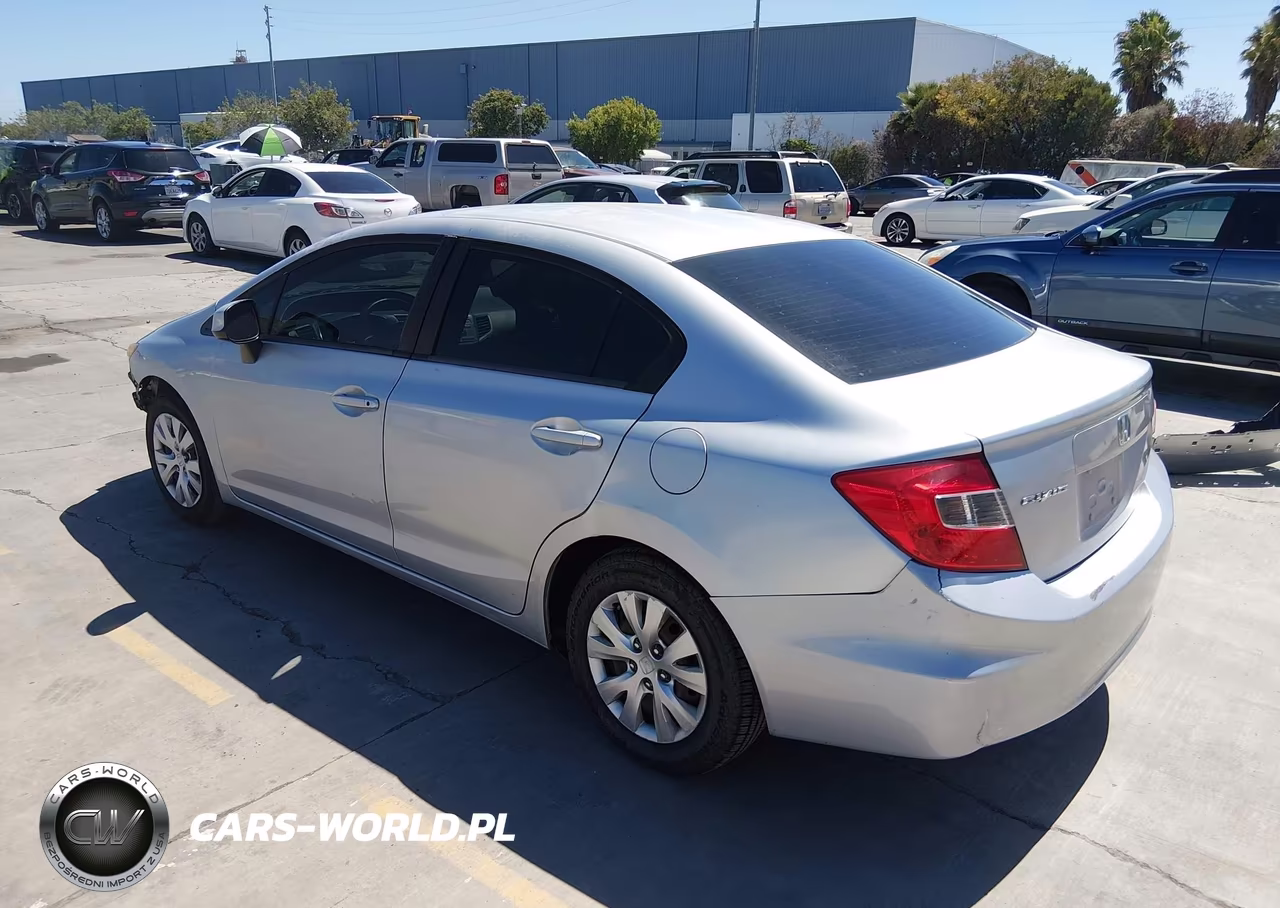 2012 Honda Civic Lx VIN:2HGFB2F58CH563608 - 3