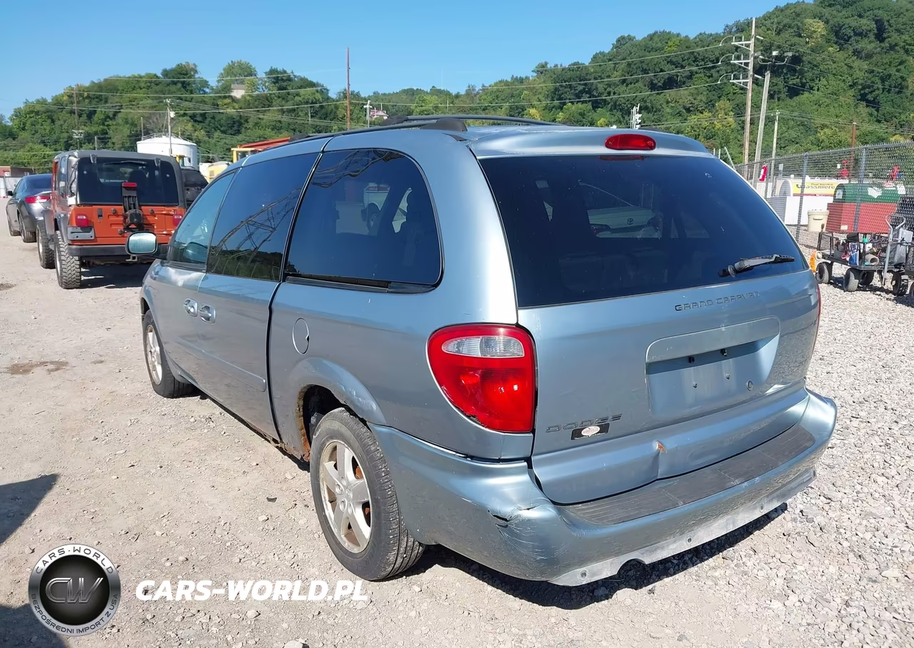 2005 Dodge Grand Caravan Sxt VIN:2D4GP44LX5R464984 - 3