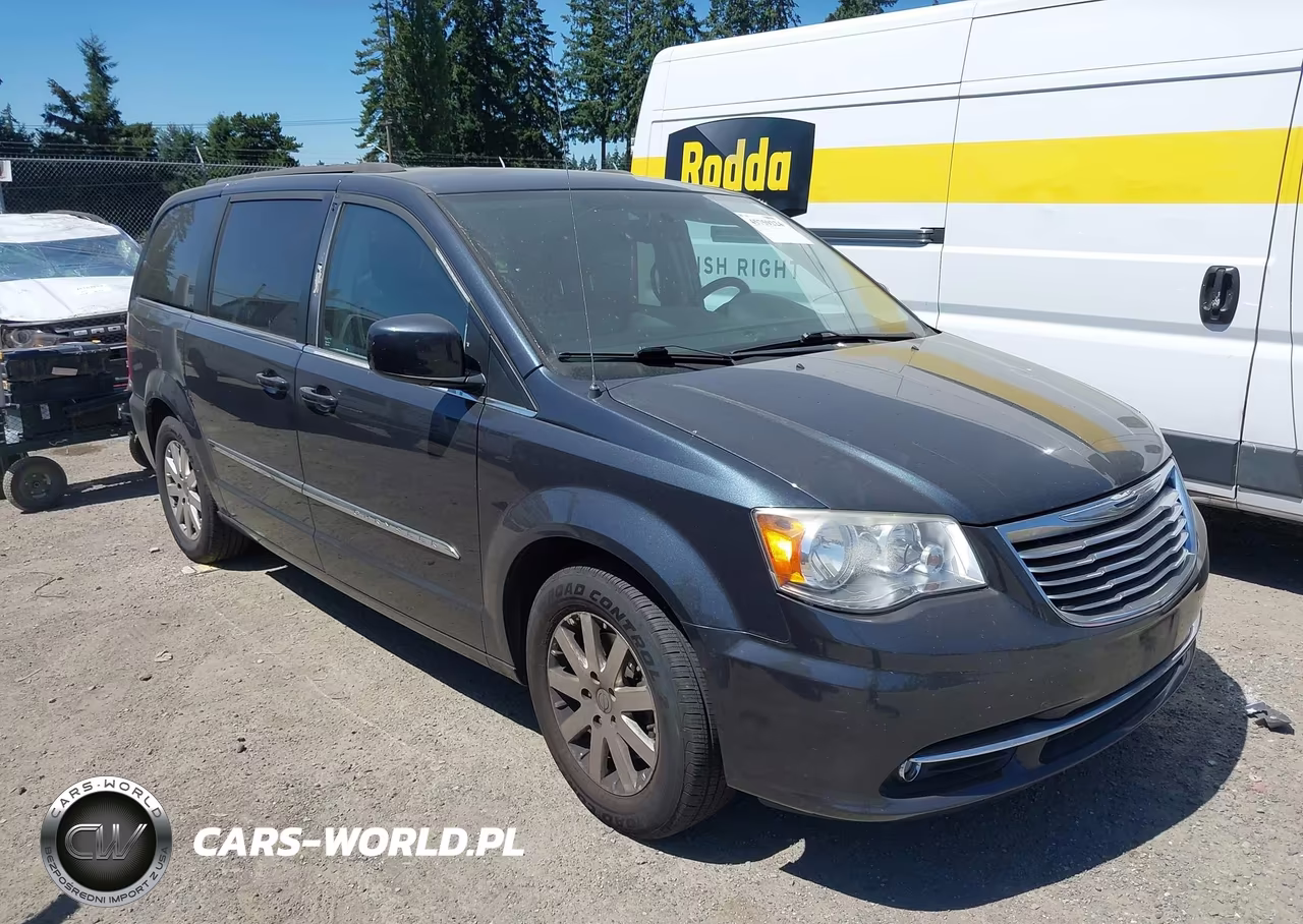 2014 Chrysler Town & Country Touring – zdjęcie 1 z 11