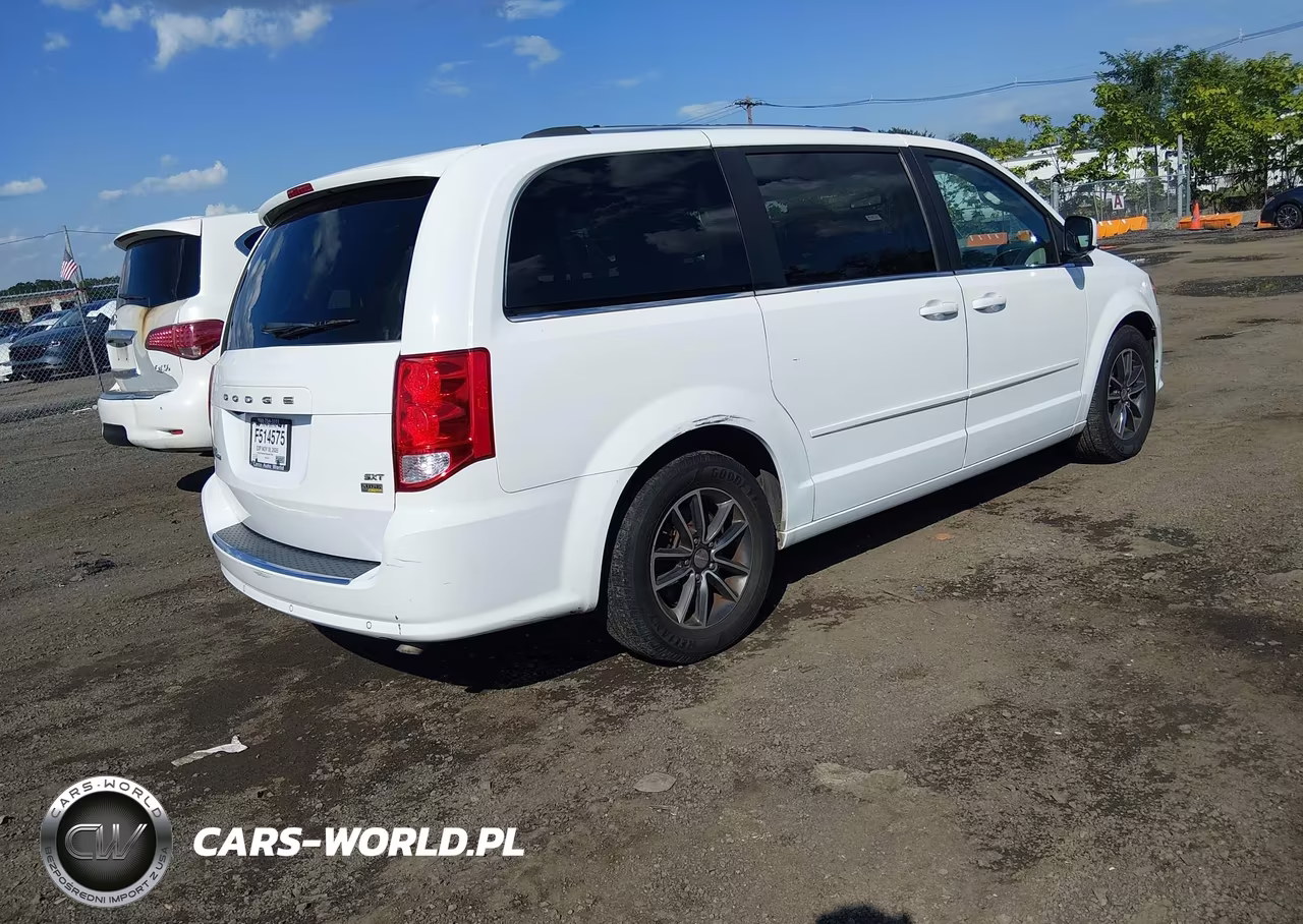 2017 Dodge Grand Caravan Sxt VIN:2C4RDGCG3HR736431 - 4