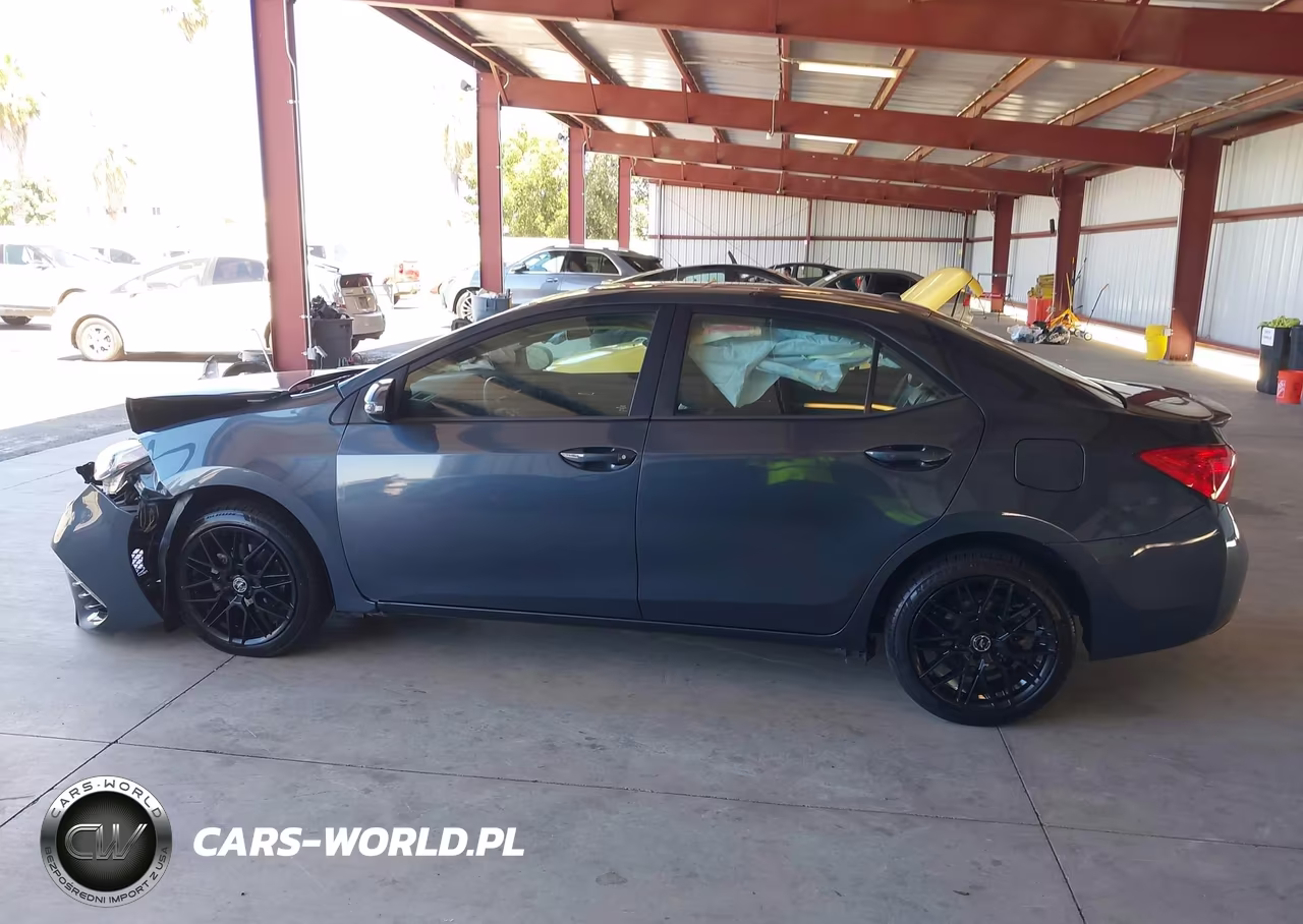 2017 Toyota Corolla Xse VIN:5YFBURHE2HP679546 - 14