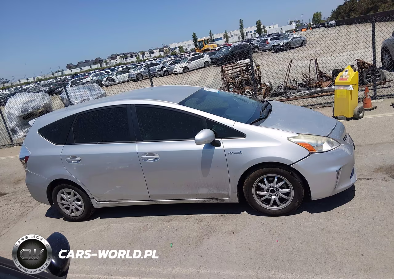 2012 Toyota Prius V Three VIN:JTDZN3EU2C3149003 - 16