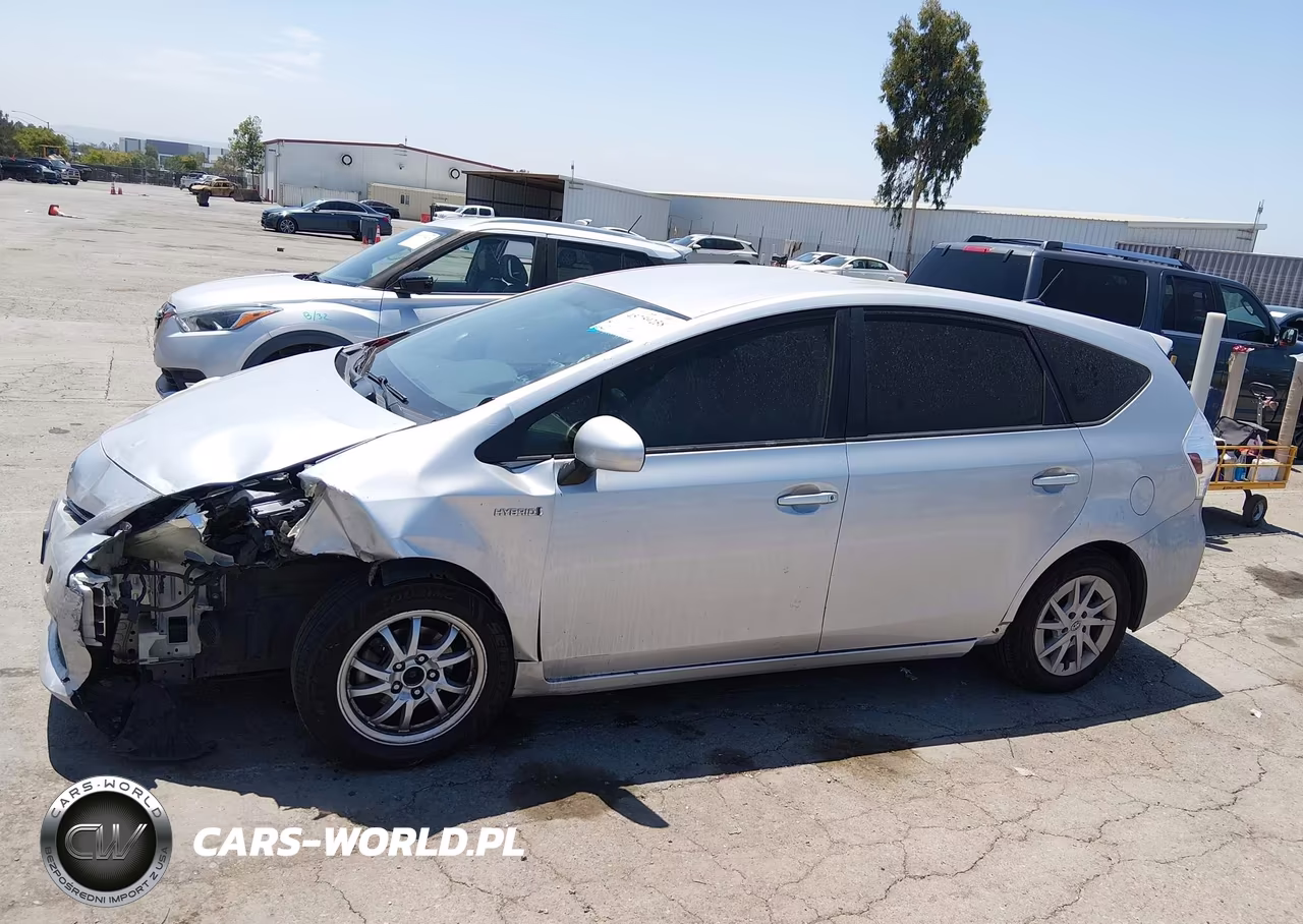 2012 Toyota Prius V Three VIN:JTDZN3EU2C3149003 - 17