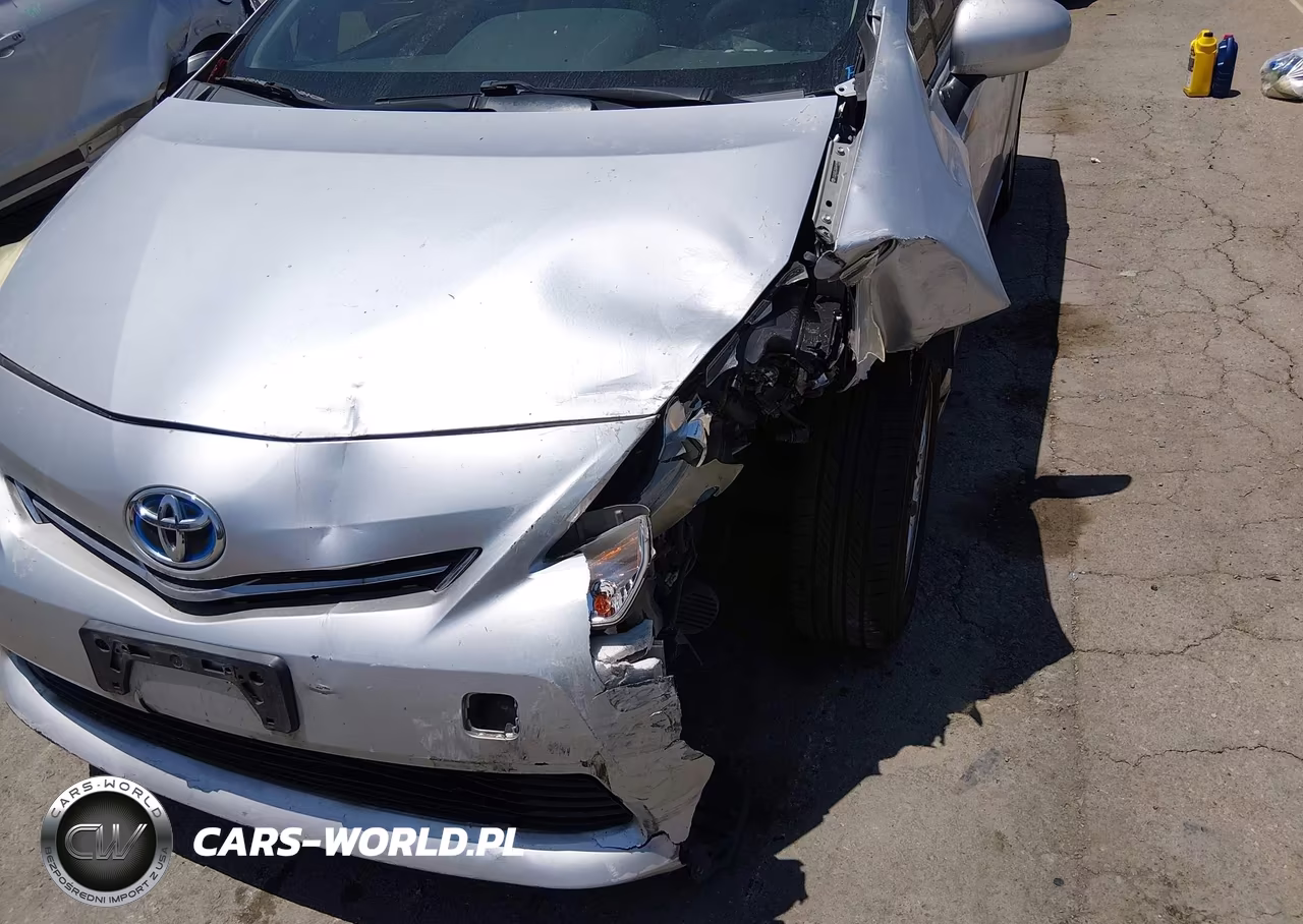 2012 Toyota Prius V Three VIN:JTDZN3EU2C3149003 - 6