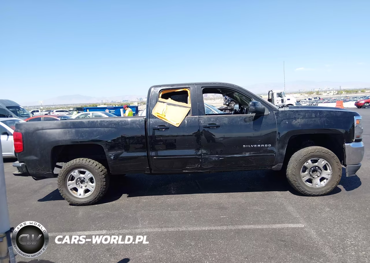 2018 Chevrolet Silverado 1500 1Lt VIN:1GCRCREH9JZ175314 - 14