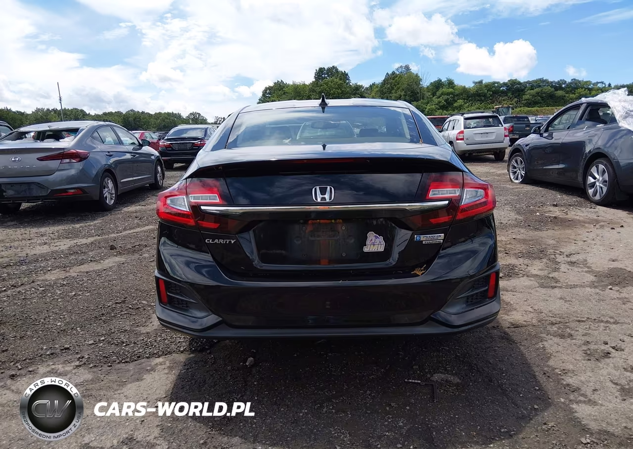 2018 Honda Clarity Plug-In Hybrid Touring VIN:JHMZC5F3XJC017786 - 16