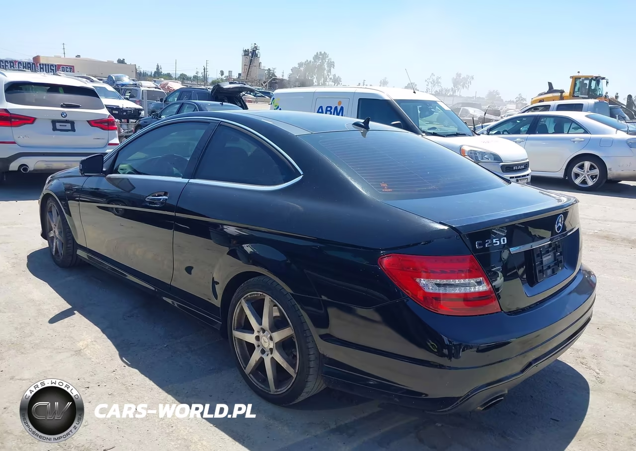 2015 Mercedes-Benz C 250 VIN:WDDGJ4HB8FG436402 - 3