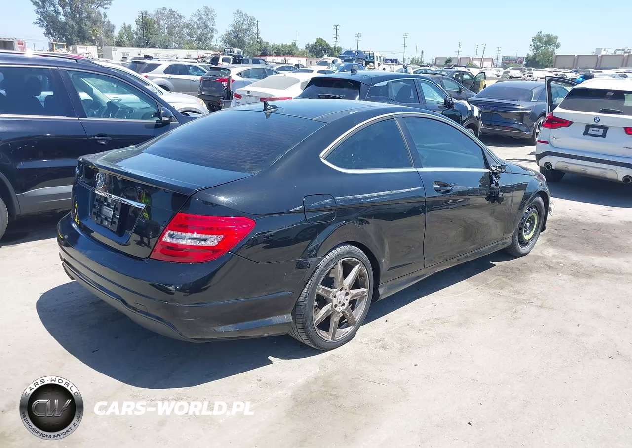 2015 Mercedes-Benz C 250 VIN:WDDGJ4HB8FG436402 - 4