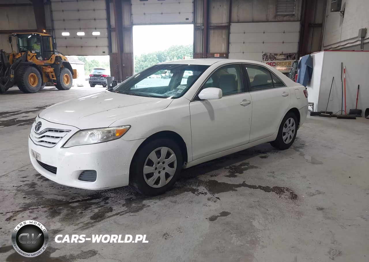 2011 Toyota Camry Le VIN:4T1BF3EK1BU740635 - 2
