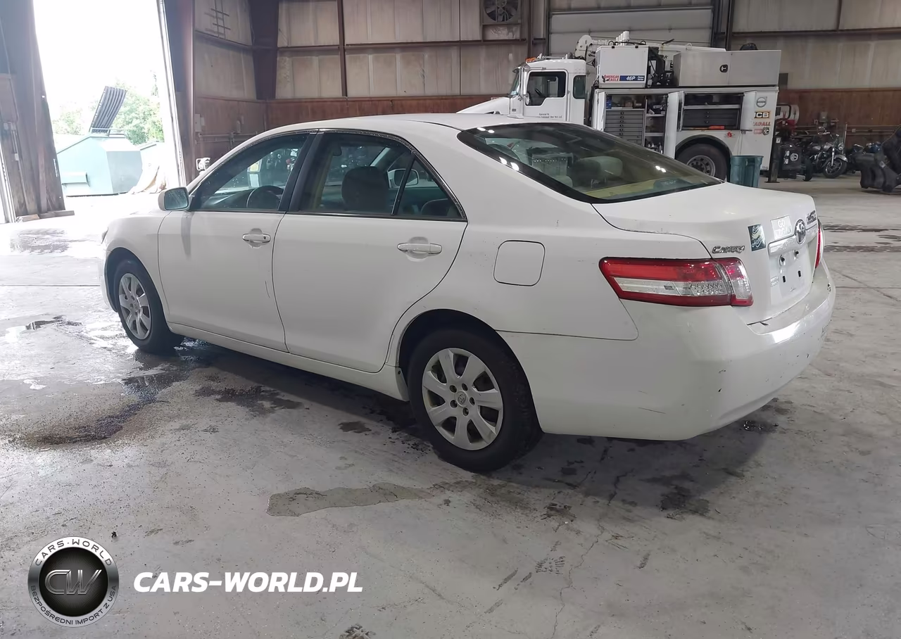 2011 Toyota Camry Le VIN:4T1BF3EK1BU740635 - 3