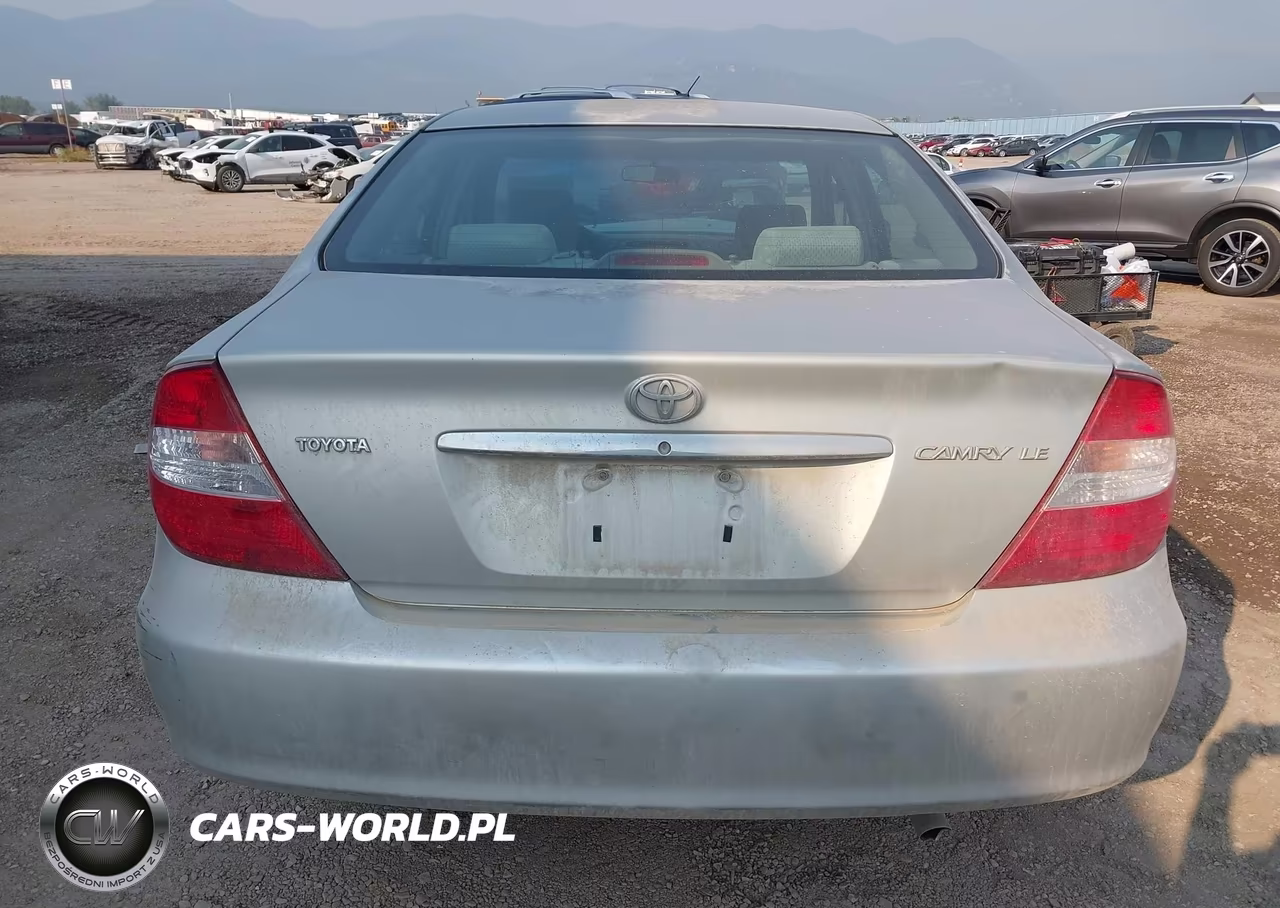 2003 Toyota Camry Le VIN:4T1BE32K43U126316 - 16