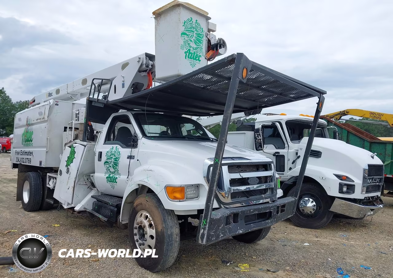 2011 Ford F-750 Xl-Xlt