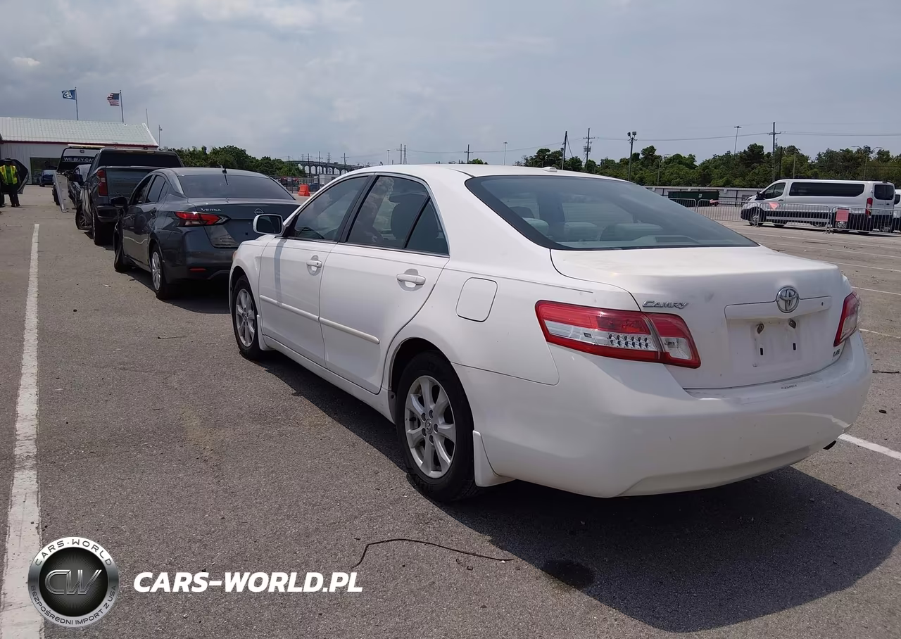 2011 Toyota Camry Le VIN:4T4BF3EK2BR135285 - 3