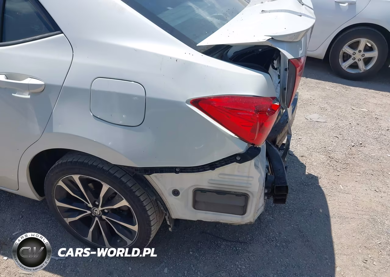 2017 Toyota Corolla Se VIN:5YFBURHE8HP602938 - 18
