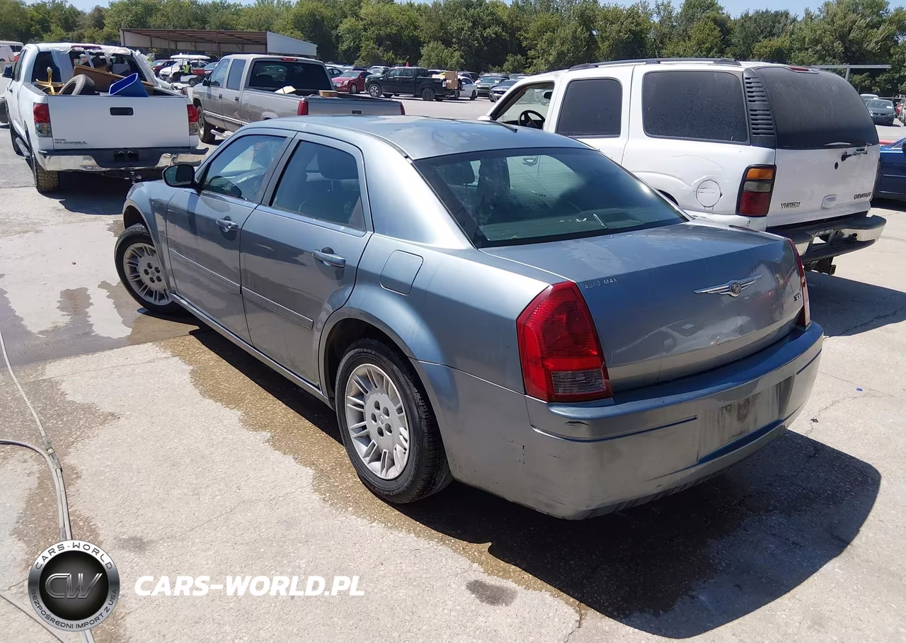 2006 Chrysler 300 VIN:2C3LA43R26H458529 - 3