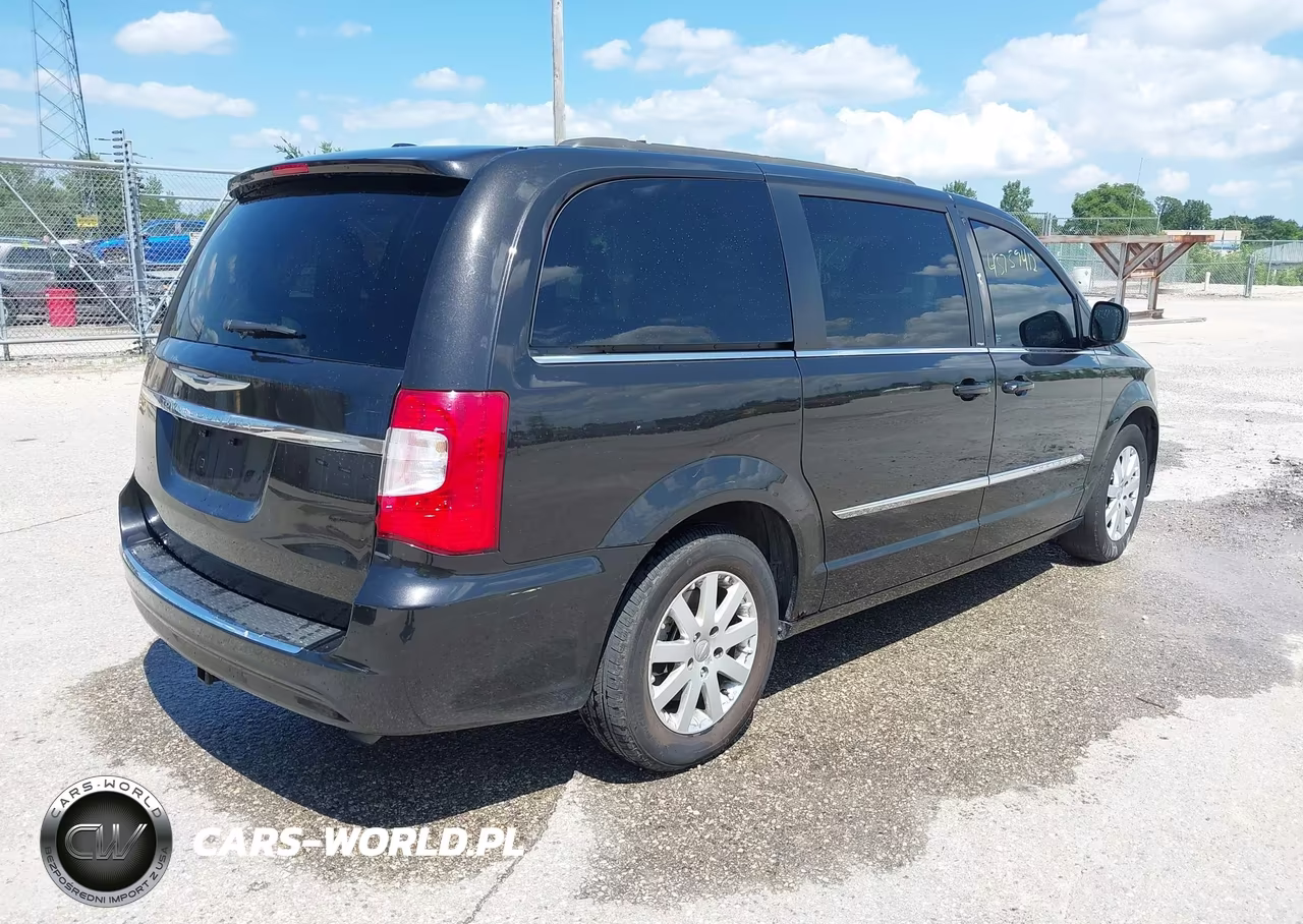 2014 Chrysler Town & Country Touring VIN:2C4RC1BGXER237364 - 4