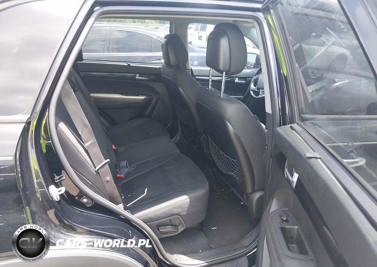 2014 KIA SORENTO LX VIN:5XYKTCA61EG543637 - 8