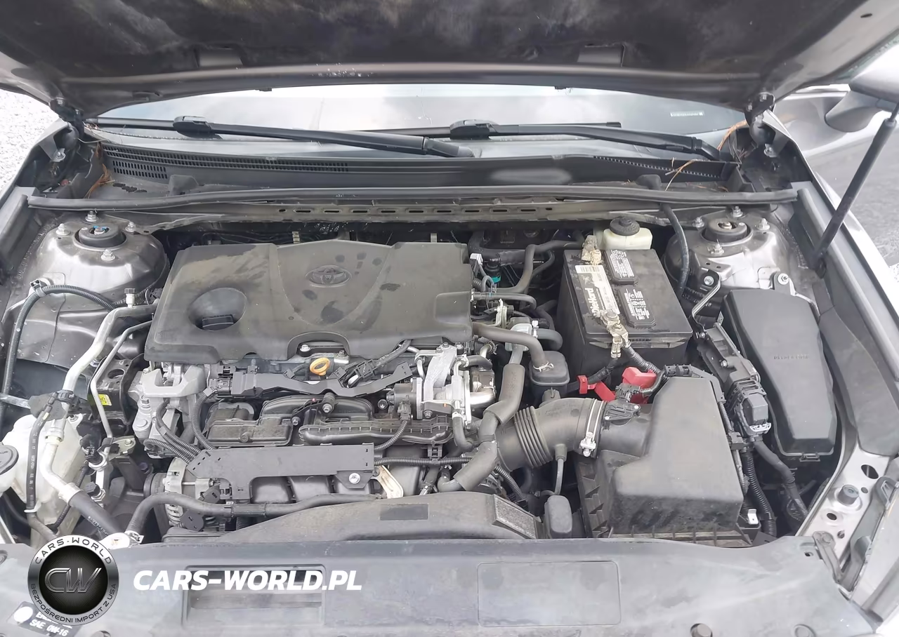2018 Toyota Camry L VIN:4T1B11HKXJU047494 - 10