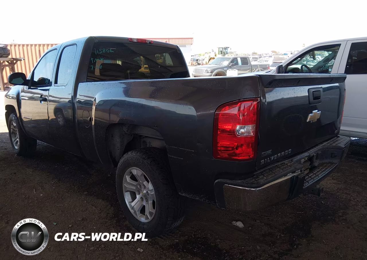 2011 Chevrolet Silverado 1500 Ls VIN:1GCRCREA6BZ115804 - 3