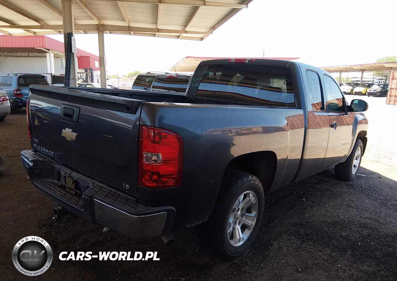 2011 Chevrolet Silverado 1500 Ls VIN:1GCRCREA6BZ115804 - 4