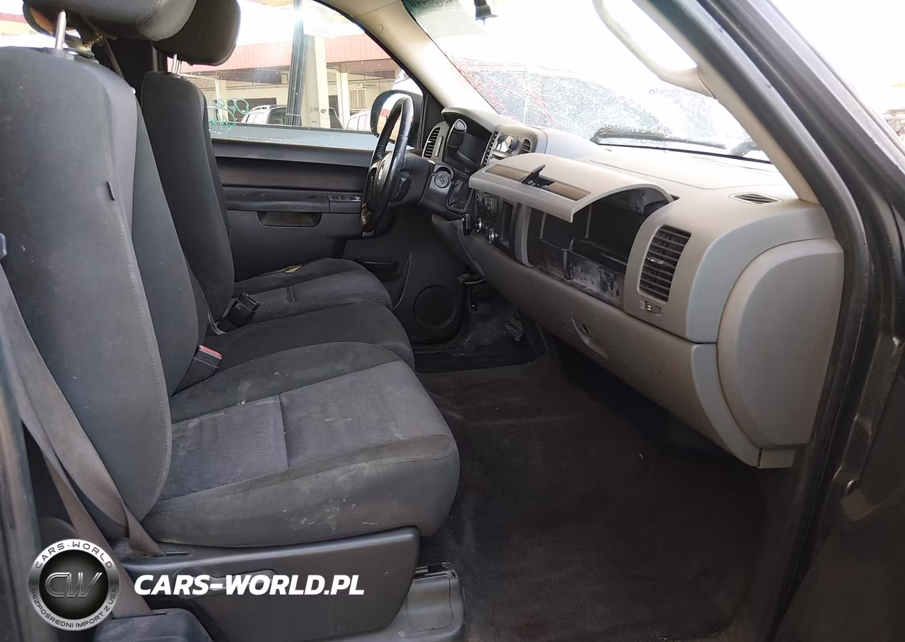 2011 Chevrolet Silverado 1500 Ls VIN:1GCRCREA6BZ115804 - 5