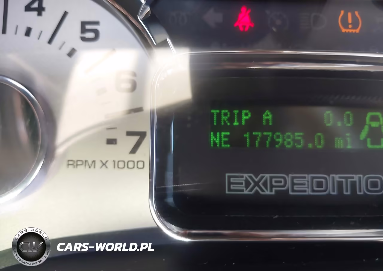 2014 Ford Expedition Xlt VIN:1FMJU1H57EEF22970 - 15